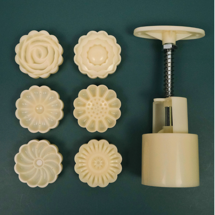 Hand Pressed Crystal Mooncake 50g 3D Flower (6 pcs)